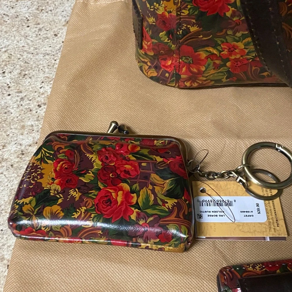 Patricia Nash Red Floral Shoulder Bag Set - Picture 10 of 13